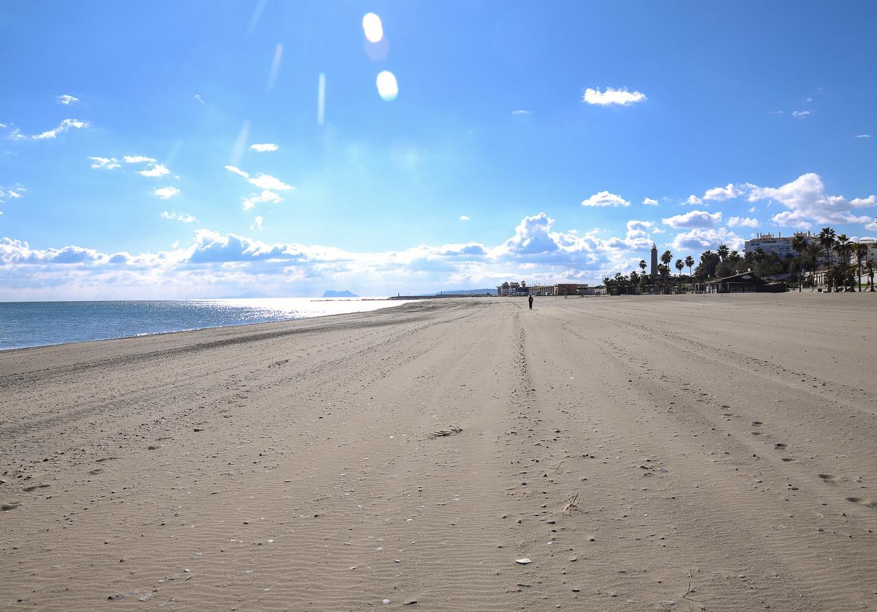 Renthas Good Life Apartment Estepona Bagian luar foto